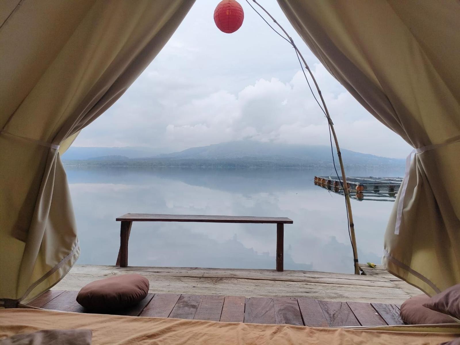 Emayan Glamping クブペンロカン エクステリア 写真