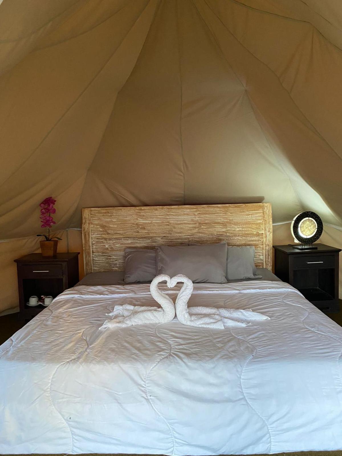 Emayan Glamping クブペンロカン エクステリア 写真