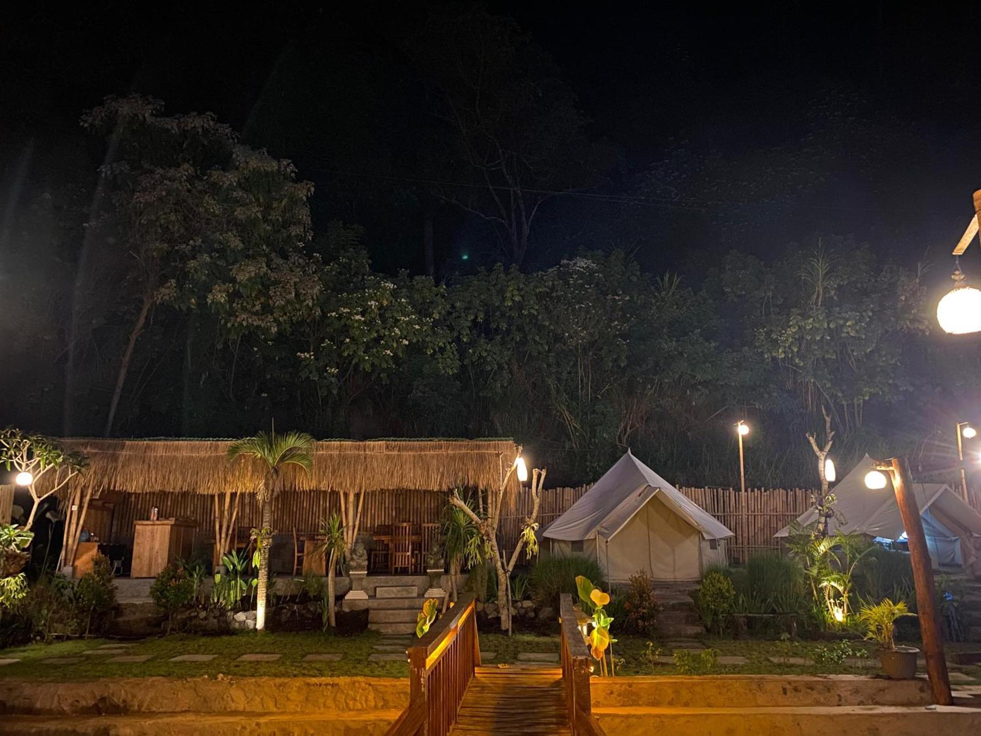 Emayan Glamping クブペンロカン エクステリア 写真